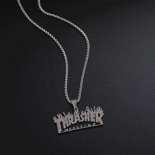 THRASHER(スラッシャー)のTHRASHER スラッシャー ファイヤー ネックレス 最安値 メンズのアクセサリー(ネックレス)の商品写真