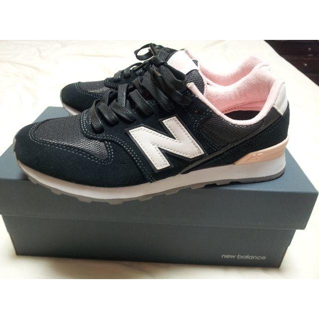 New Balance(ニューバランス)の『ぴいさん様専用』新品☆ニューバランス☆スニーカー23.5cm レディースの靴/シューズ(スニーカー)の商品写真