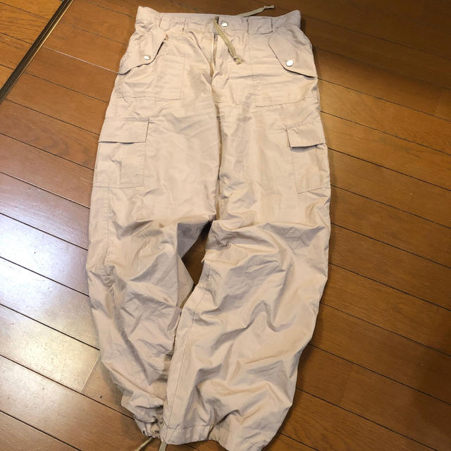 UNIQLO(ユニクロ)のユニクロ☆カーゴパンツ レディースのパンツ(ワークパンツ/カーゴパンツ)の商品写真