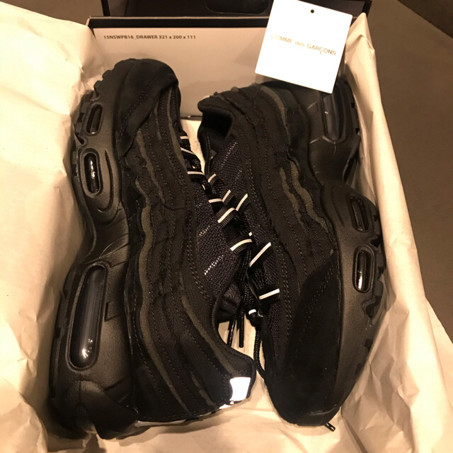 COMME des GARCONS HOMME PLUS(コムデギャルソンオムプリュス)のNike CDG homme plus AIRMAX 95 us7 25 新品 メンズの靴/シューズ(スニーカー)の商品写真