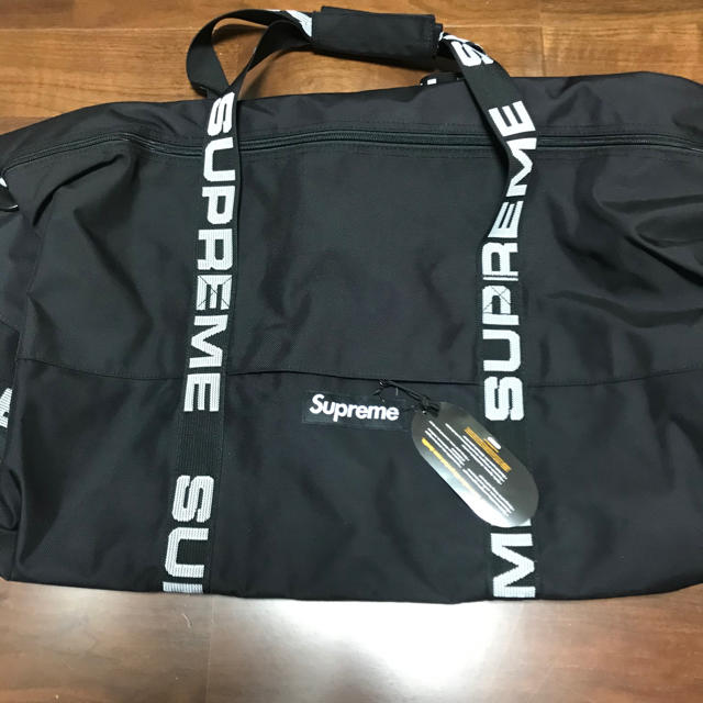 Supreme Large Duffle Bag 1