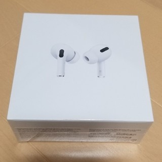 アップル(Apple)のAirPods pro 本体　新品未開封　apple(ヘッドフォン/イヤフォン)