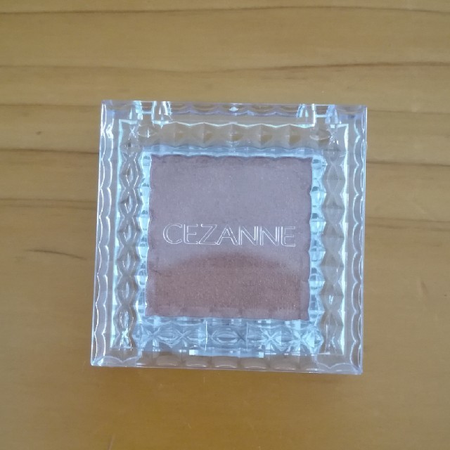 セザンヌ シングルカラーアイシャドウ 06 オレンジブラウン(1.0g) コスメ/美容のベースメイク/化粧品(アイシャドウ)の商品写真