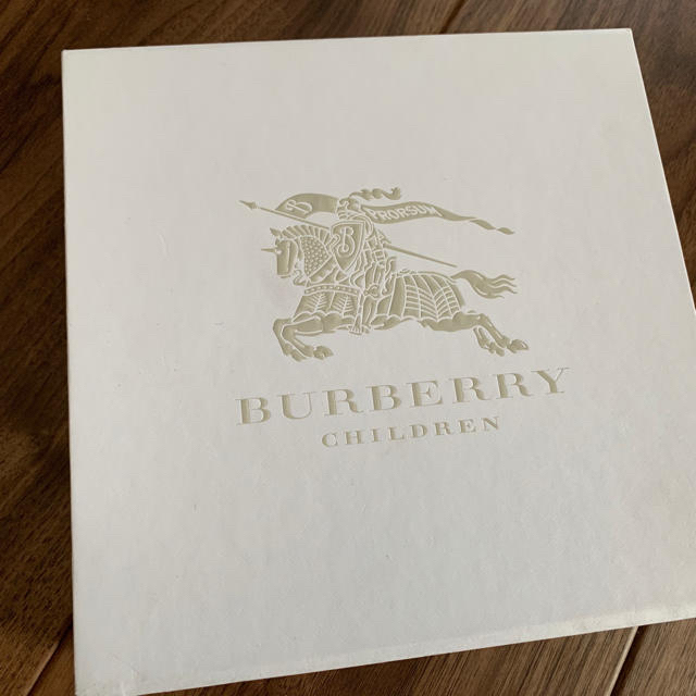 BURBERRY(バーバリー)のBURBERRY バーバリーカバーオールと帽子 キッズ/ベビー/マタニティのベビー服(~85cm)(カバーオール)の商品写真