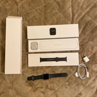 アップルウォッチ(Apple Watch)のApple Watch series 5 GPSモデル 40mm 美品！(腕時計(デジタル))