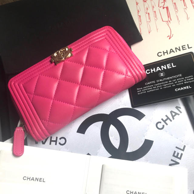 CHANEL(シャネル)の極美品‼︎ボーイシャネル♡CHANEL♡ココマーク　マトラッセ　財布 レディースのファッション小物(財布)の商品写真