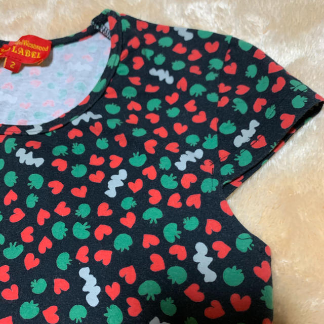 Vivienne Westwood(ヴィヴィアンウエストウッド)のヴィヴィアンウエストウッド　子供服　140㎝　綿100%  プリント　Tシャツ　 キッズ/ベビー/マタニティのキッズ服女の子用(90cm~)(Tシャツ/カットソー)の商品写真