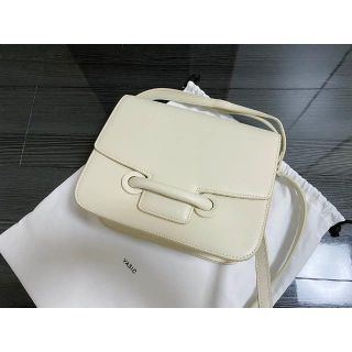 VASIC CITY クリーム(ショルダーバッグ)