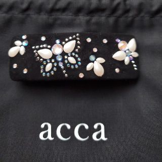 アッカ(acca)のacca　バレッタ　 VANESSA PERLA

<ﾊﾞﾈｯｻ ﾍﾟﾙﾗ>
　(バレッタ/ヘアクリップ)