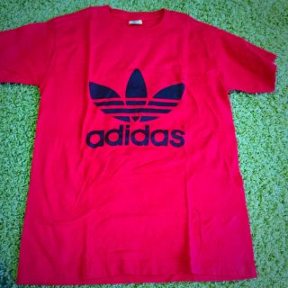 アディダス(adidas)のアディダスＴシャツ赤(Tシャツ/カットソー(半袖/袖なし))