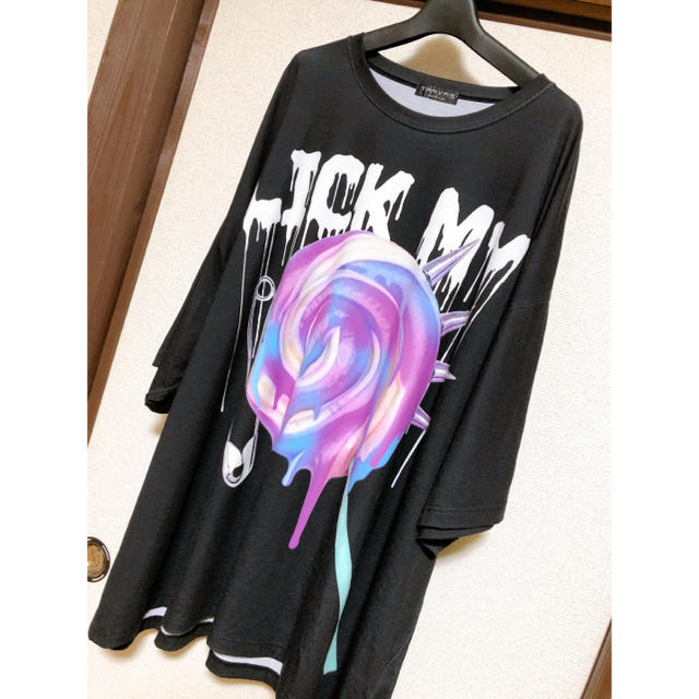 TRAVAS TOKYO LICK MY Dirty lollipop Tシャツ