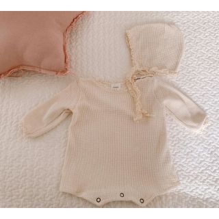 ザラキッズ(ZARA KIDS)の韓国子供服　monbebe ロンパース&ボンネットセット　65cm(ロンパース)