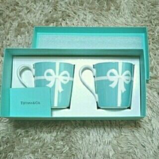 ティファニー(Tiffany & Co.)の未使用☆ティファニーマグカップ2個set(グラス/カップ)