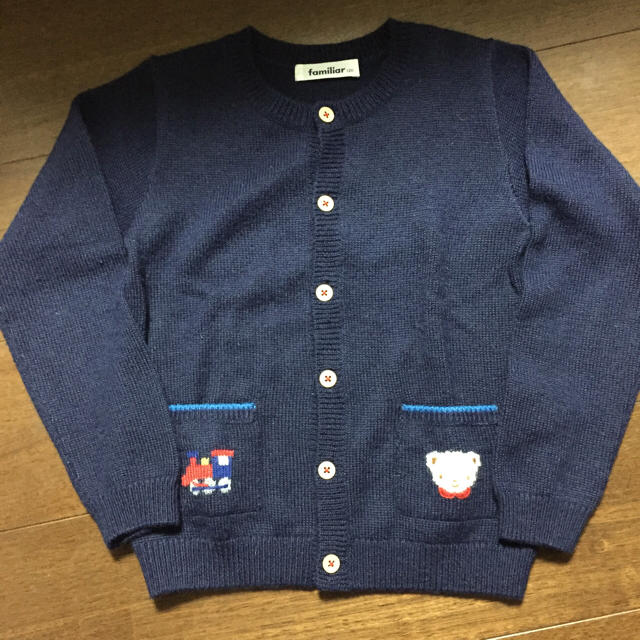 familiar(ファミリア)のファミリア ネイビーカーディガン  キッズ/ベビー/マタニティのキッズ服男の子用(90cm~)(カーディガン)の商品写真