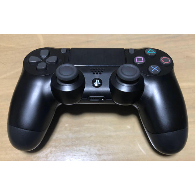 PlayStation4(プレイステーション4)のPS4 コントローラー　ジャンク品 エンタメ/ホビーのゲームソフト/ゲーム機本体(その他)の商品写真