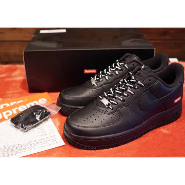 Supreme(シュプリーム)のSupreme x Nike Air Force 1 low メンズの靴/シューズ(スニーカー)の商品写真