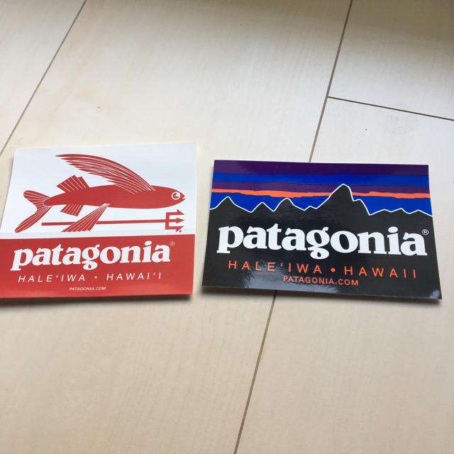 patagonia(パタゴニア)のハワイ限定　ステッカー　ハレイワ　Patagonia パタゴニア 2枚 インテリア/住まい/日用品の文房具(シール)の商品写真