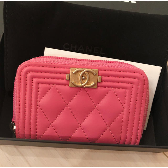 CHANEL(シャネル)のシャネル　コインケース　カードケース　ピンク メンズのファッション小物(コインケース/小銭入れ)の商品写真