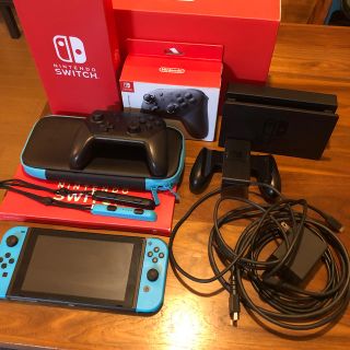 ニンテンドースイッチ(Nintendo Switch)のニンテンドースイッチ本体とPROコントローラーのセット(家庭用ゲーム機本体)