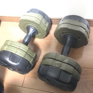 アーミーダンベル　10kg グリーン　ブラック　筋トレ　非金属　分解可(トレーニング用品)