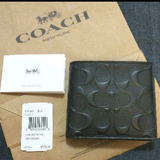 コーチ(COACH)の新品☆正規品 COACH折り財布　小銭入れ付き エンボス加工　シグネチャー(折り財布)