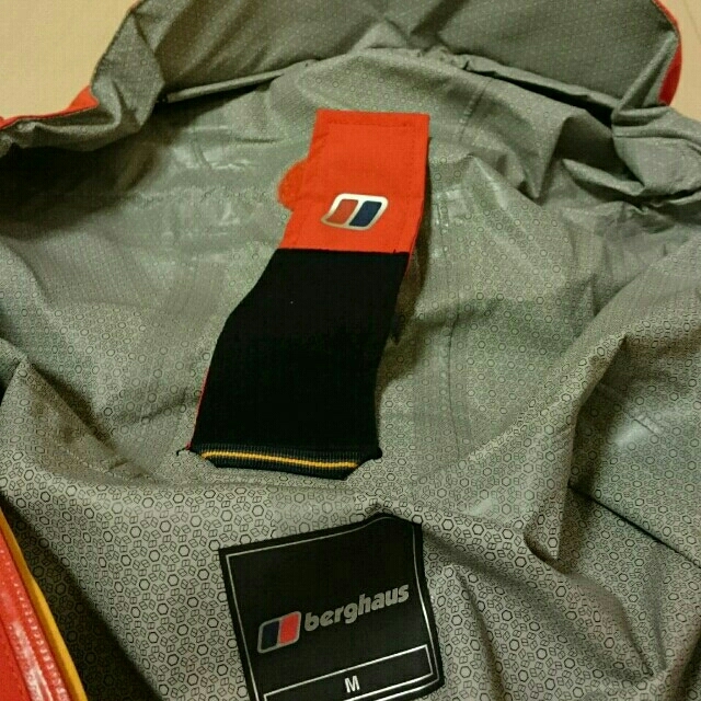 THE NORTH FACE(ザノースフェイス)のberg hausバーグハウス メンズのジャケット/アウター(ブルゾン)の商品写真