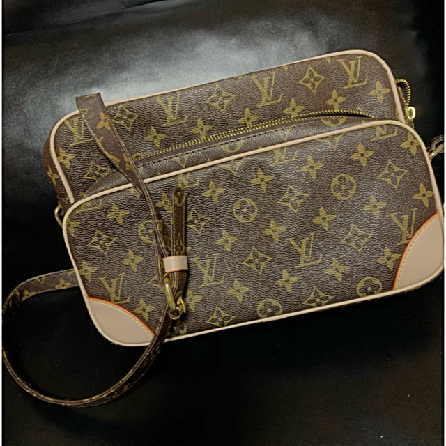 VUITTON ショルダーバッグ