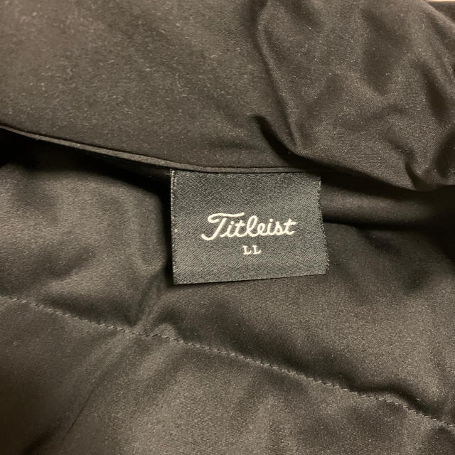 Titleist(タイトリスト)の【送料無料】美品　タイトリスト　ダウン スポーツ/アウトドアのゴルフ(ウエア)の商品写真