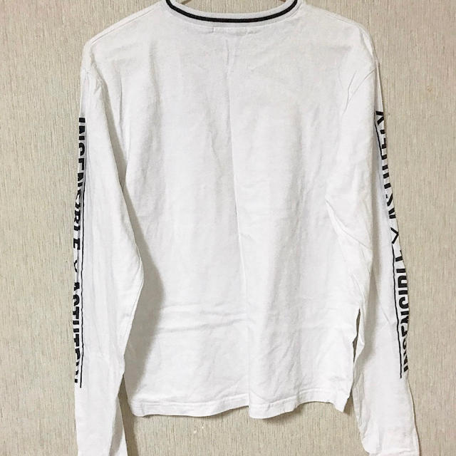 袖ロゴ  ロンT レディースのトップス(Tシャツ(長袖/七分))の商品写真