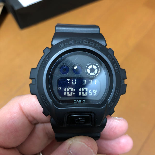 G-SHOCK(ジーショック)のg-shock DW-6900BB メンズの時計(腕時計(デジタル))の商品写真