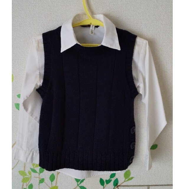 COMME CA DU MODE(コムサデモード)のコムサ 110A ベスト キッズ/ベビー/マタニティのキッズ服男の子用(90cm~)(ニット)の商品写真