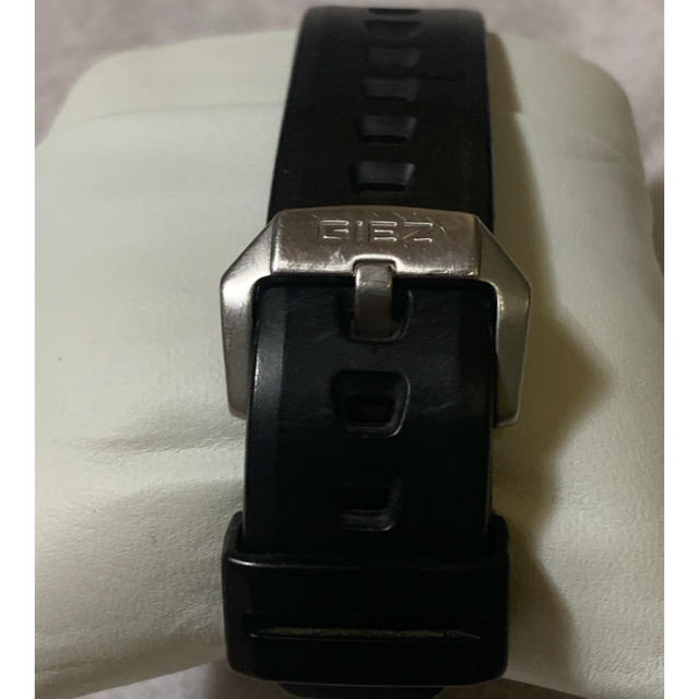 G-SHOCK(ジーショック)のG-SHOCK GIEZ GS-1000J メンズの時計(腕時計(アナログ))の商品写真