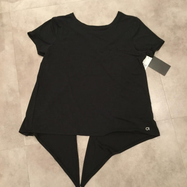 GAP(ギャップ)のGap新品スポーツTシャツS レディースのトップス(Tシャツ(半袖/袖なし))の商品写真