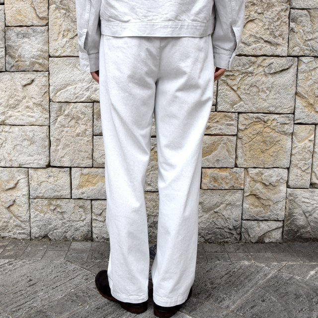 SUNSEA(サンシー)の【新品】YOKE 2TUCK WIDE TROUSERS  メンズのパンツ(デニム/ジーンズ)の商品写真