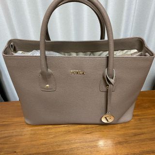 フルラ(Furla)のFURLA(フルラ)　バッグ　(ハンドバッグ)