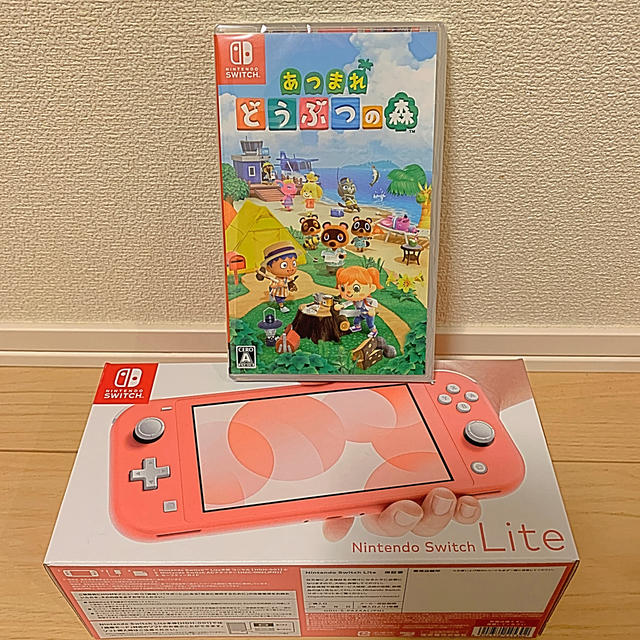 Nintendo Switch(ニンテンドースイッチ)のNintendo Switch  LITE コーラル　あつまれどうぶつの森 エンタメ/ホビーのゲームソフト/ゲーム機本体(家庭用ゲーム機本体)の商品写真