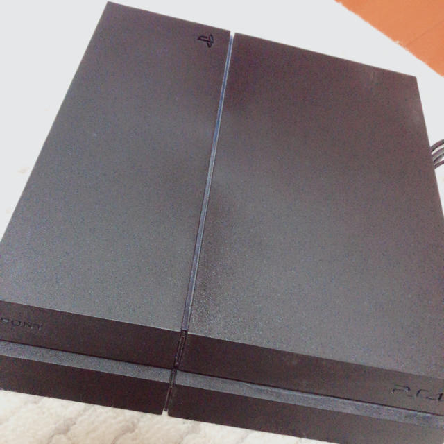 PlayStation4(プレイステーション4)のSONY PlayStation4 本体 CUH-1200AB01 エンタメ/ホビーのゲームソフト/ゲーム機本体(家庭用ゲーム機本体)の商品写真