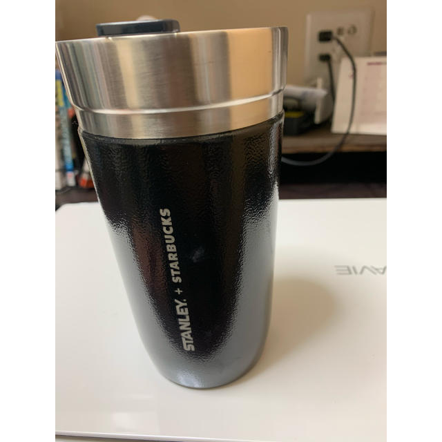 スターバックス　STANLEYマットブラック　473ml