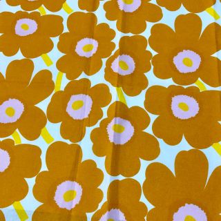 マリメッコ(marimekko)の値下げ！マリメッコ  ミニウニッコ オレンジ ピンク 生地 はぎれ(生地/糸)