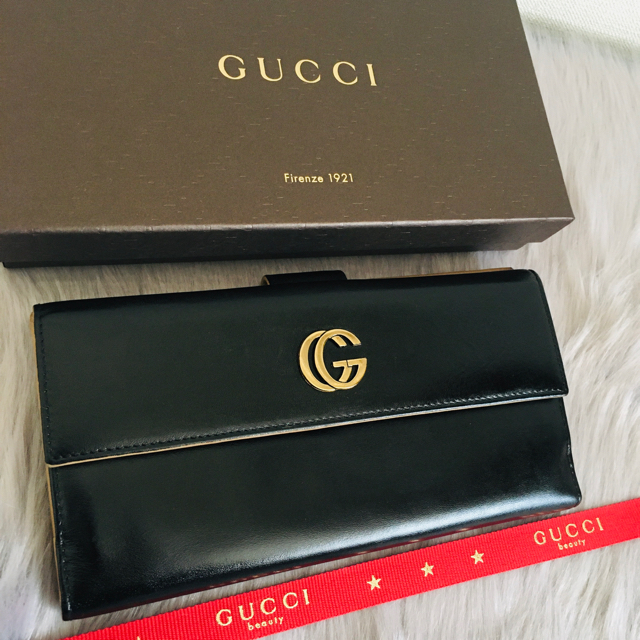 Gucci(グッチ)の美品　グッチ　二つ折り　長財布　wホック レディースのファッション小物(財布)の商品写真