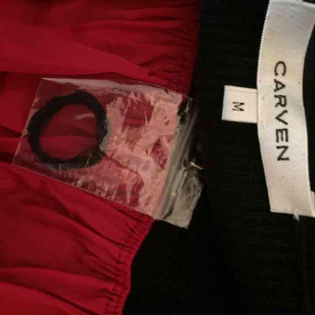 CARVEN(カルヴェン)のももえ様専用！carven ペプラム Ｍ レディースのトップス(カーディガン)の商品写真