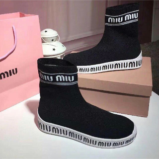 ミュウミュウ(miumiu)の⚠︎べん様専用⚠︎MIUMIU スピードトレーナー(スニーカー)