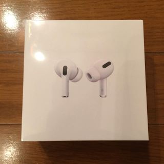 アップル(Apple)のAirPods Pro シリアル番号：GWYC9H5YLKKT(ヘッドフォン/イヤフォン)