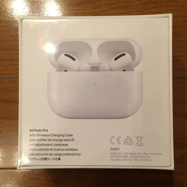 Apple(アップル)のAirPods Pro シリアル番号：GX9CF42NLKKT スマホ/家電/カメラのオーディオ機器(ヘッドフォン/イヤフォン)の商品写真