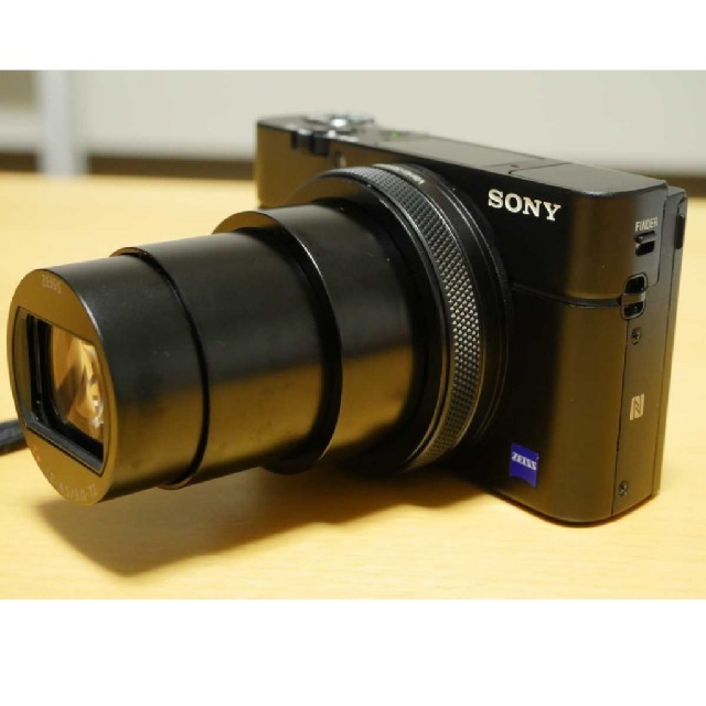 SONY(ソニー)の【限定値下げ!】SONY Cyber-shot rx100m6 8倍ズーム スマホ/家電/カメラのカメラ(コンパクトデジタルカメラ)の商品写真