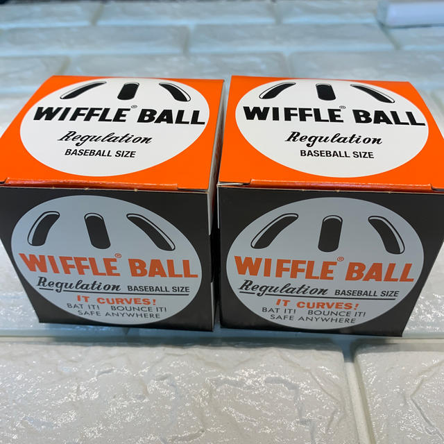 Wiffle ball ウィッフルボール　2個セット スポーツ/アウトドアの野球(その他)の商品写真