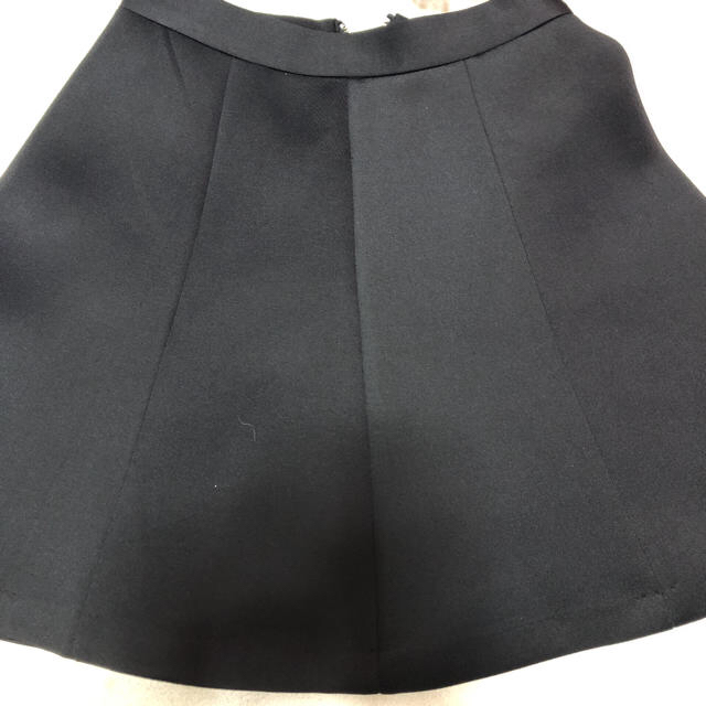 Rady(レディー)のRady新品タグ無し未使用 黒スカート レディースのスカート(ひざ丈スカート)の商品写真