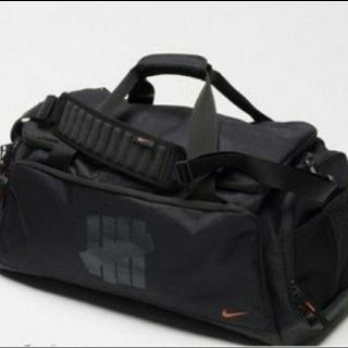 UNDEFEATED × NIKE KOBE DUFFLE BAG バッグ | www.jarussi.com.br
