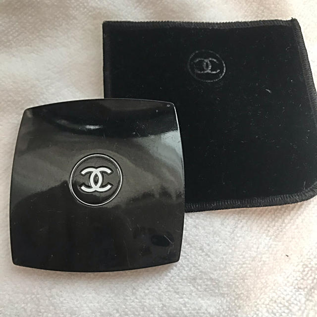 CHANEL(シャネル)のCHANEL シャネル コンパクトミラー 手鏡 レディースのファッション小物(ミラー)の商品写真