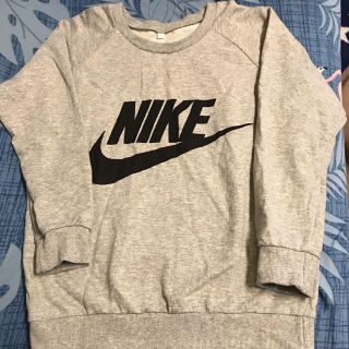 ナイキ(NIKE)のナイキ トレーナー 140(Tシャツ/カットソー)